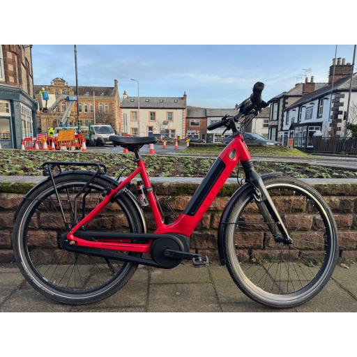 Gazelle Ultimate C8 + (1M) - EX Hire Bike